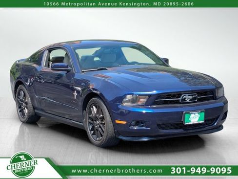 Used 2012 Ford Mustang Premium image 1