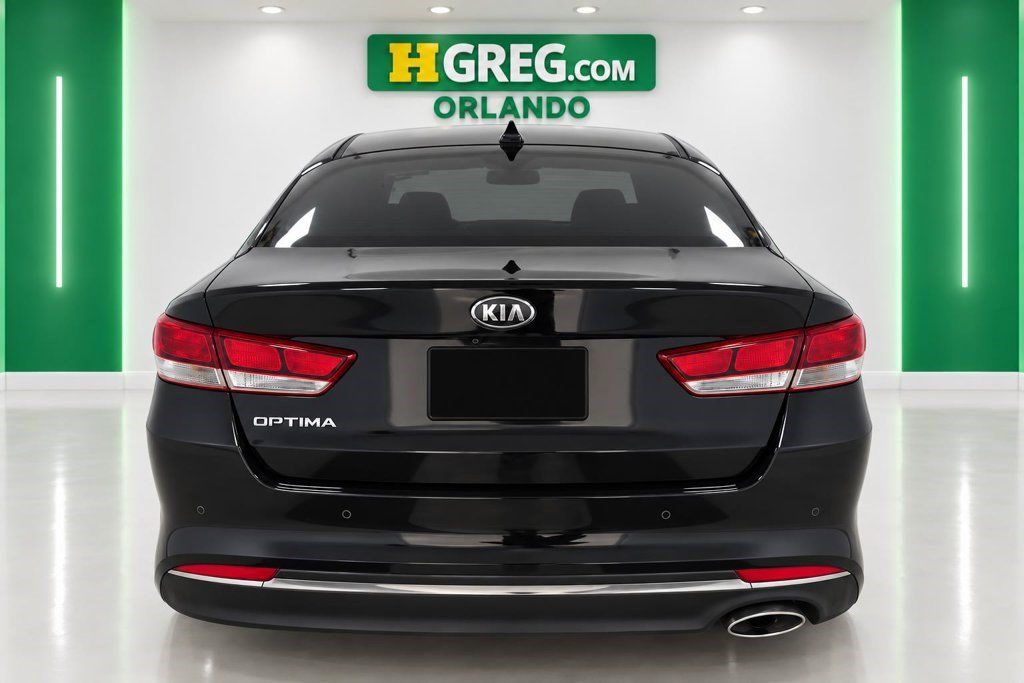 Used 2018 Kia Optima LX w/ 17" Alloy Wheels Package FWD image 8
