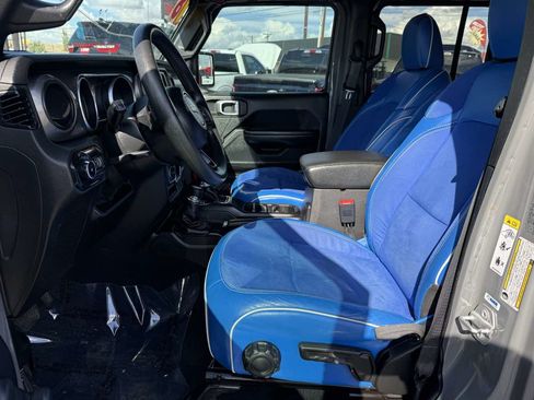 Used 2018 Jeep Wrangler Unlimited Sport AWD/4WD image 10