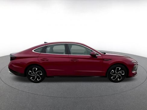 Used 2025 Hyundai Sonata SEL FWD image 15
