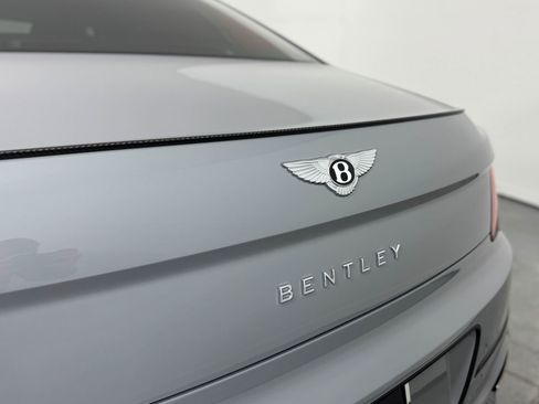 New 2025 Bentley Flying Spur Plug-In Hybrid image 64