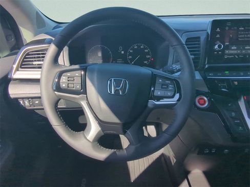 New 2026 Honda Odyssey Touring image 27