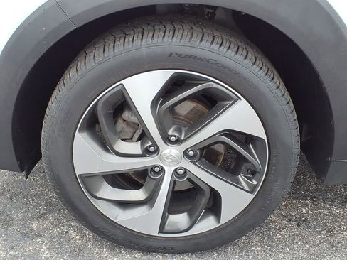 Used 2018 Hyundai Tucson Value AWD/4WD image 12
