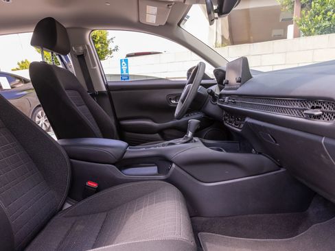 Used 2024 Honda HR-V LX image 23