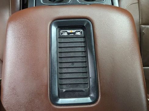 Used 2017 Chevrolet Silverado 1500 High Country image 20