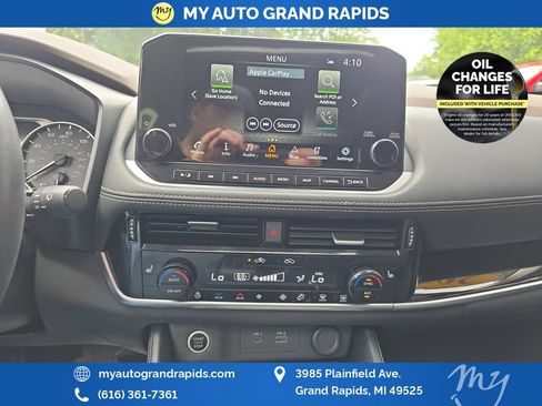 Used 2023 Nissan Rogue SL AWD/4WD image 19