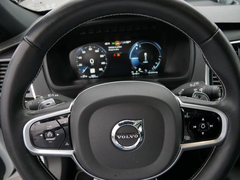 Used 2020 Volvo XC90 T8 R-Design image 20