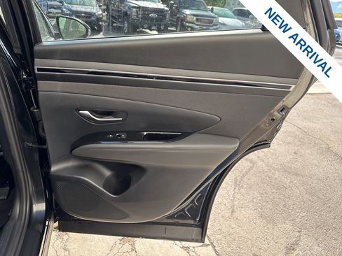 Used 2022 Hyundai Tucson Limited image 12