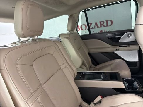 Used 2022 Lincoln Aviator Reserve w/ Equipment Group 201A AWD/4WD image 18
