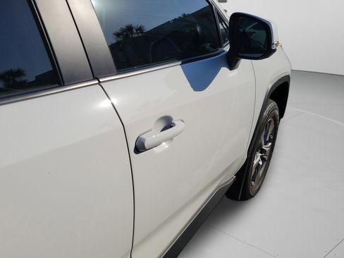 Used 2024 Toyota RAV4 XLE w/ Convenience Package FWD image 15