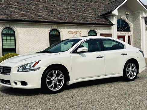 Used 2012 Nissan Maxima 3.5 SV w/ Monitor Pkg FWD image 6
