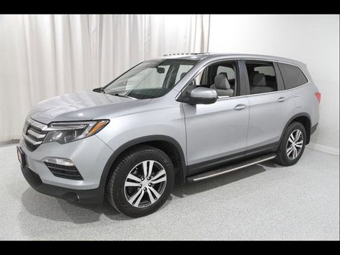 Used 2017 Honda Pilot EX-L image 3
