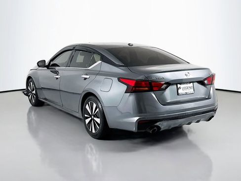 Used 2019 Nissan Altima 2.5 SL FWD image 6