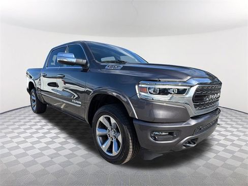 Used 2022 RAM 1500 Limited w/ Body Color Bumper Group image 3