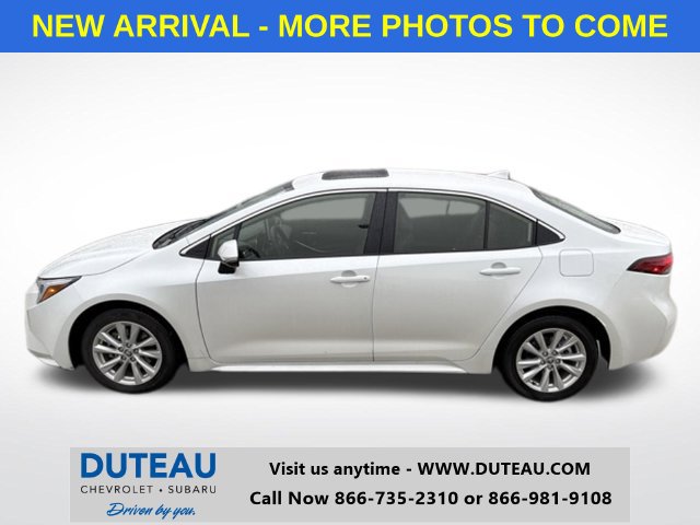 Used 2025 Toyota Corolla XLE FWD image 1