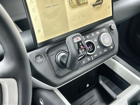 New 2026 Land Rover Defender 110 S image 26