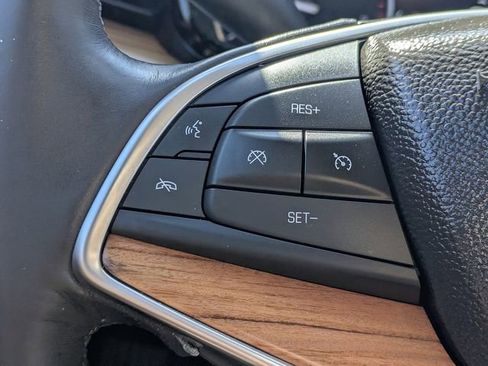 Used 2017 Cadillac XT5 Platinum AWD/4WD image 26