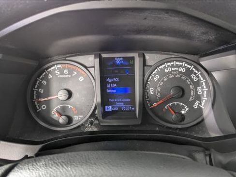 Used 2019 Toyota Tacoma SR image 19