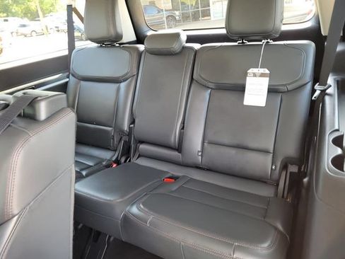 Used 2025 Ford Expedition Max Active RWD image 21