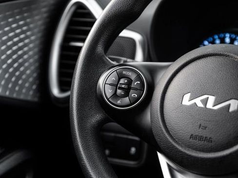 Used 2022 Kia Soul LX w/ Technology Package image 20