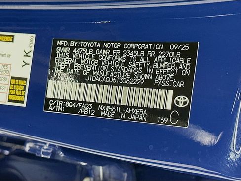 Certified 2026 Toyota Prius Plug-In Hybrid FWD image 31