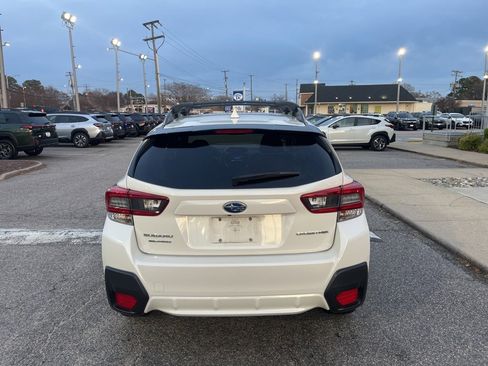 Certified 2022 Subaru Crosstrek 2.0i Premium image 6