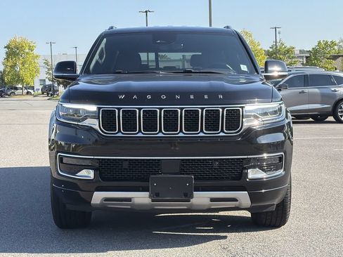 Used 2024 Jeep Wagoneer Series II w/ Flexible Seating Group RWD image 8