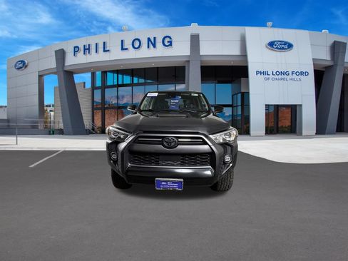 Used 2021 Toyota 4Runner Venture AWD/4WD image 8