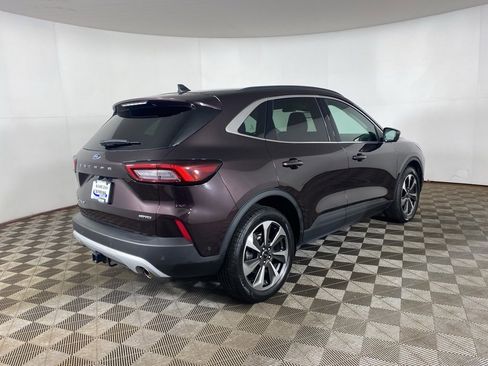 Used 2023 Ford Escape Platinum w/ Premium Technology Package image 3