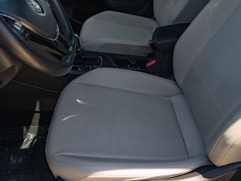Used 2019 Volkswagen Tiguan SEL FWD image 8