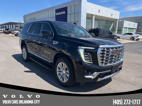 Used 2025 GMC Yukon Denali image 3