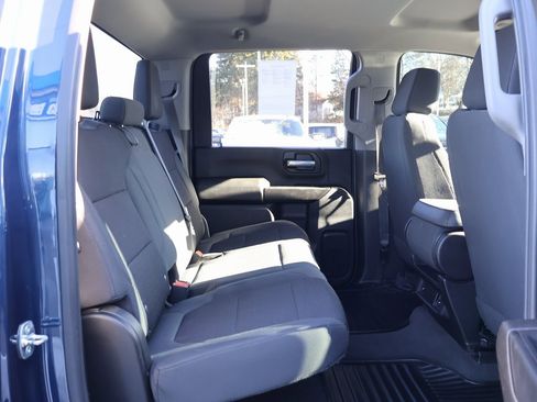 Used 2021 Chevrolet Silverado 2500 Custom w/ Custom Value Package image 30