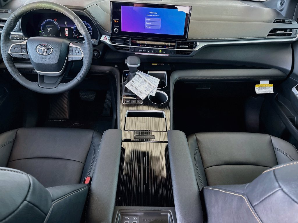 New 2026 Toyota Sienna XLE Woodland Edition AWD/4WD image 13
