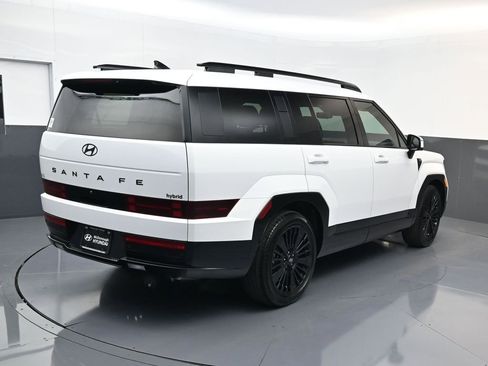 Used 2025 Hyundai Santa Fe Calligraphy FWD image 4