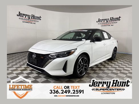 Used 2024 Nissan Sentra SR image 1