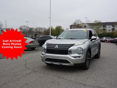Used 2024 Mitsubishi Outlander SE