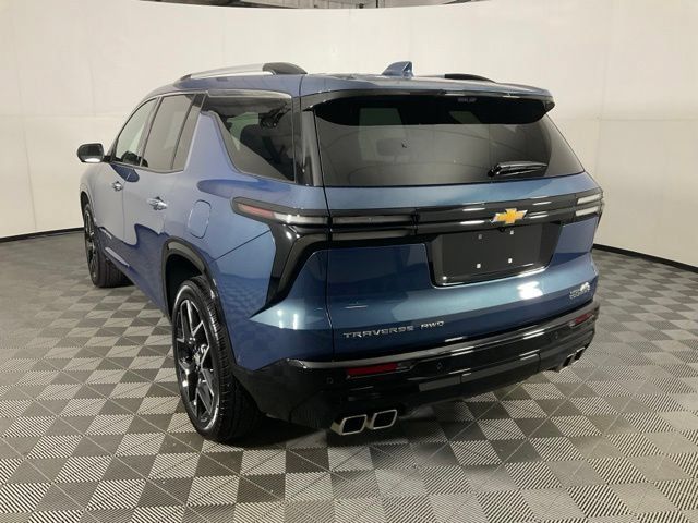Used 2025 Chevrolet Traverse High Country AWD/4WD image 4