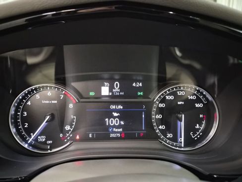 Certified 2025 Cadillac XT6 Premium Luxury image 28