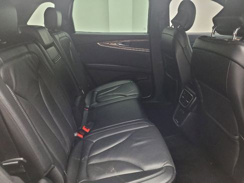 Used 2016 Lincoln MKX Reserve w/ Climate Package AWD/4WD image 19