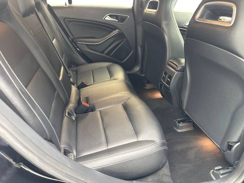 Used 2019 Mercedes-Benz CLA 250 4MATIC image 35