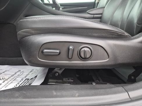 Used 2017 Buick LaCrosse Essence FWD image 17