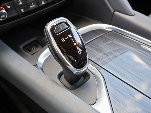 Used 2019 Buick Enclave Essence w/ Trailering Package, 5000 lbs. image 17