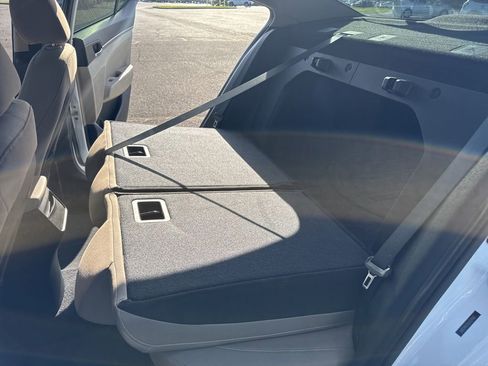 Used 2020 Hyundai Elantra ECO image 16