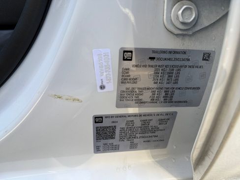 Used 2025 Chevrolet Silverado 1500 ZR2 image 23