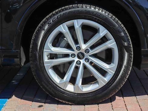 Certified 2025 Audi Q7 3.0T Premium Plus w/ Premium Plus Package AWD/4WD image 11