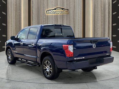 Used 2021 Nissan Titan SV w/ Accessory Utility Package RWD image 5