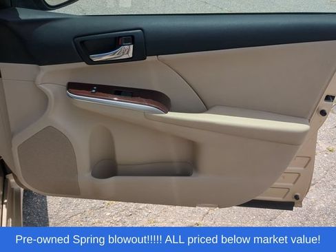 Used 2012 Toyota Camry XLE FWD image 43
