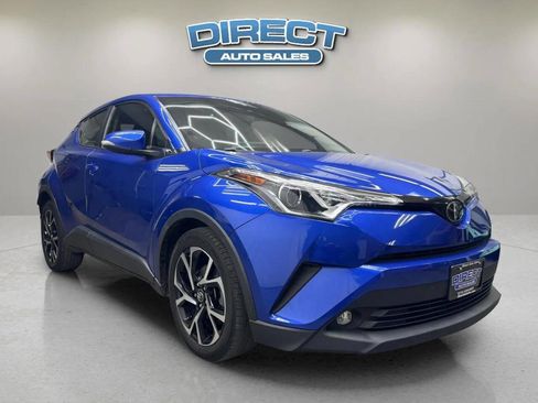 Used 2019 Toyota C-HR XLE image 1