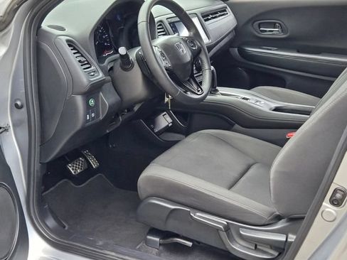Used 2019 Honda HR-V Sport image 14