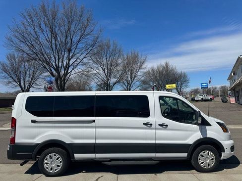 Used 2025 Ford Transit 350 XLT RWD image 4